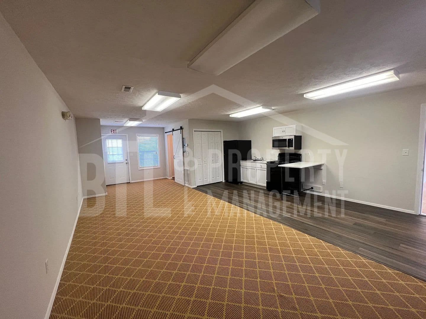 Branson West Apartment: 27 Notch Shopping Center Lane