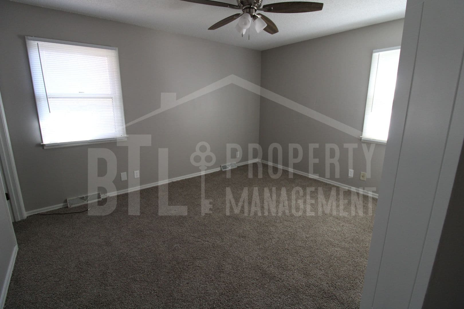 Branson House: 140 Dandelion Court