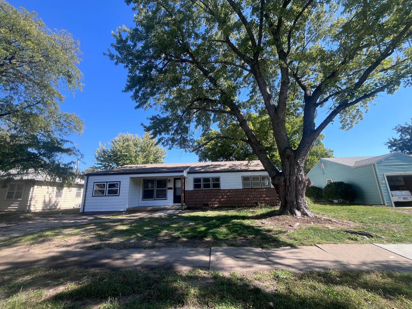 Wichita House: 3426 S Osage