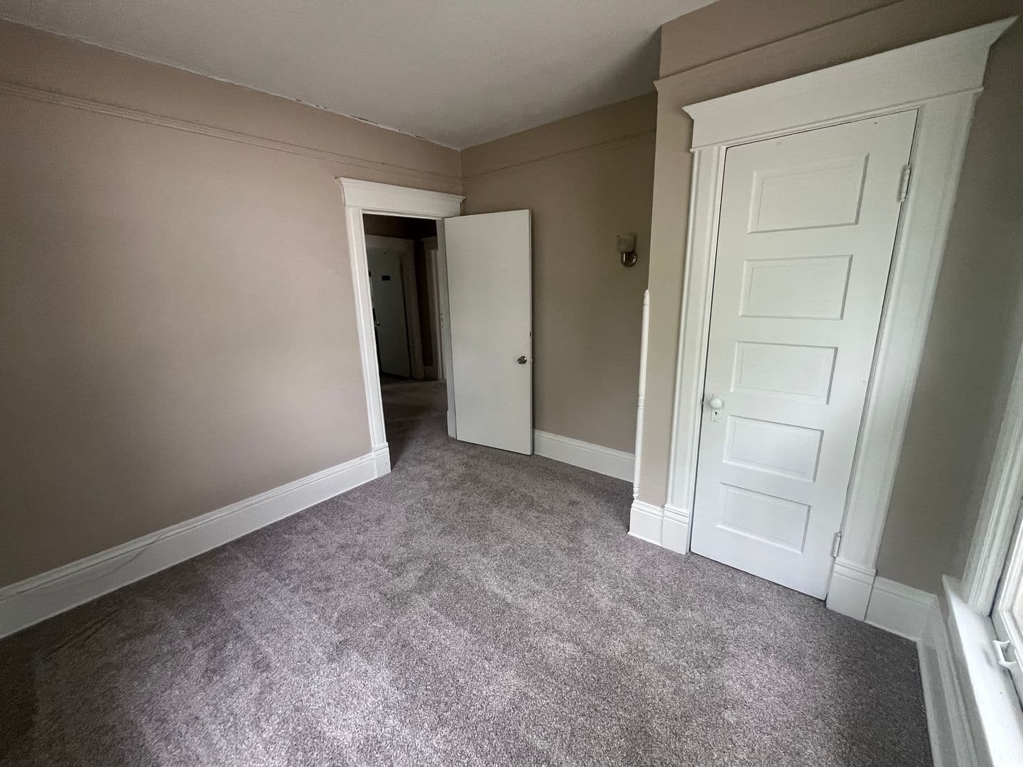 Wichita House: 204 S Osage