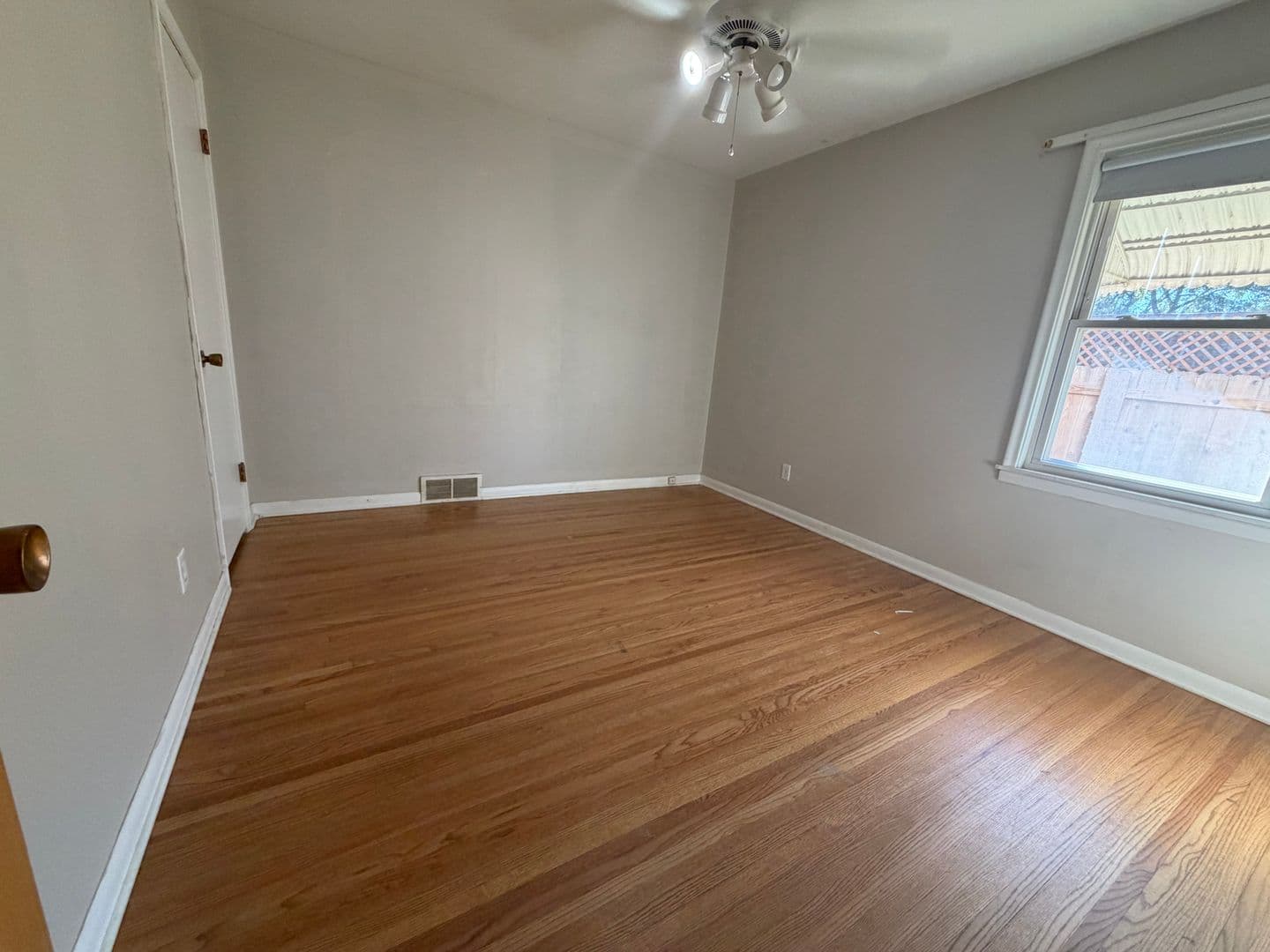 Haysville House: 220 Sunset