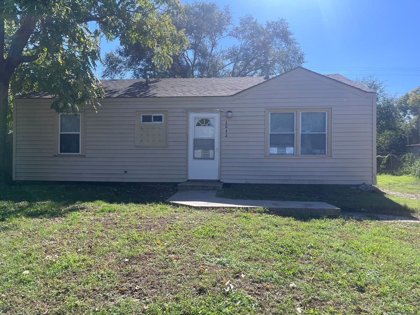 Wichita House: 3013 E Locust