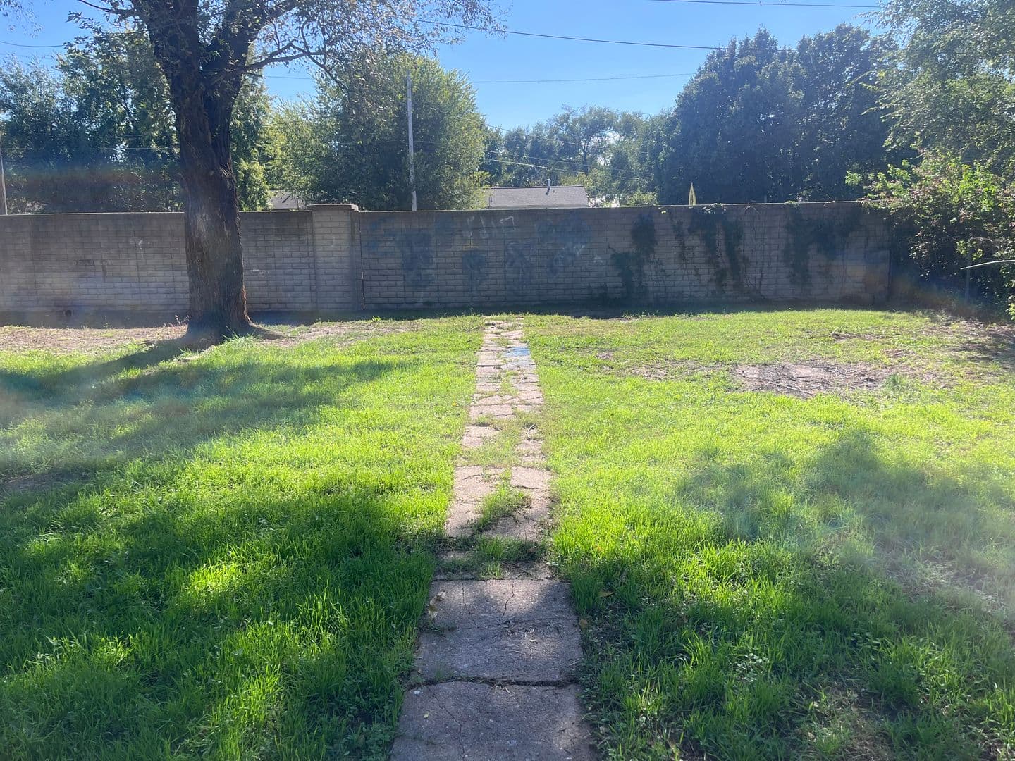 Wichita House: 3013 E Locust