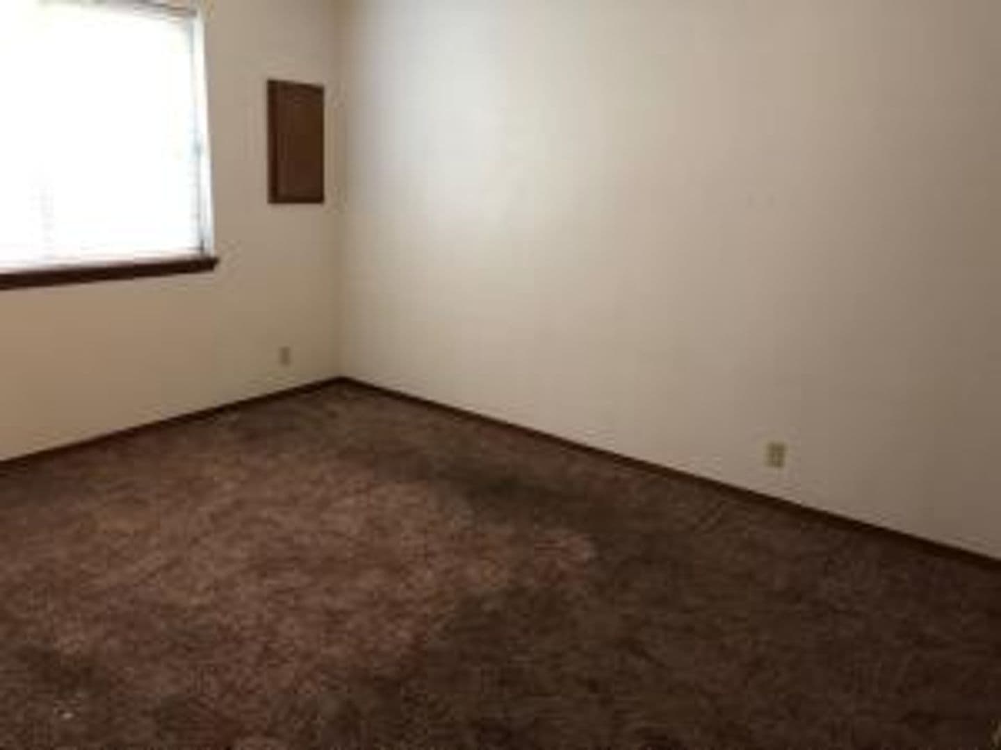 Wichita Apartment: 502 W Zimmerly