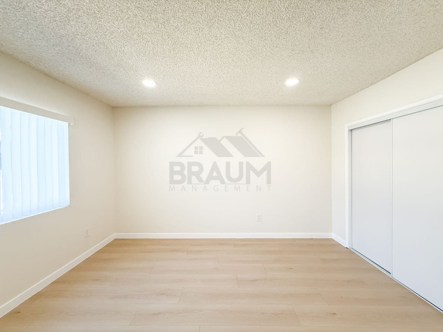 SHERMAN OAKS Apartment: 5461 KESTER AVE