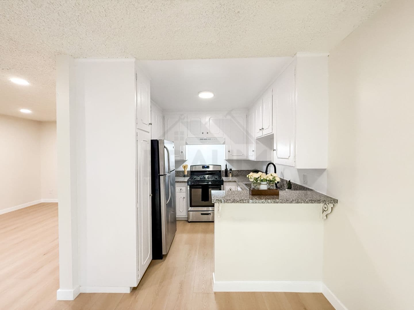 NORTHRIDGE Apartment: 18350 NAPA STREET