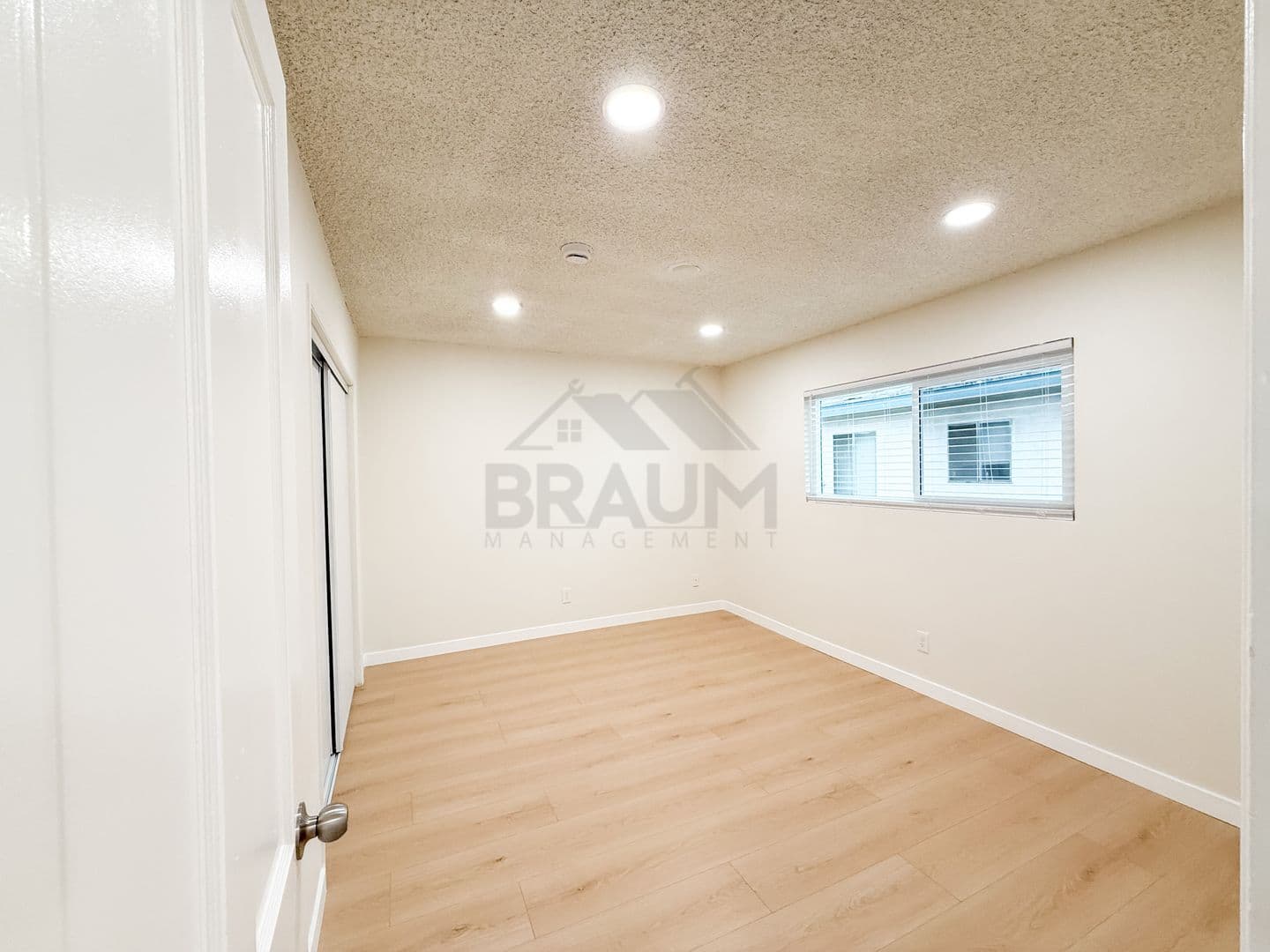 NORTHRIDGE Apartment: 18350 NAPA STREET