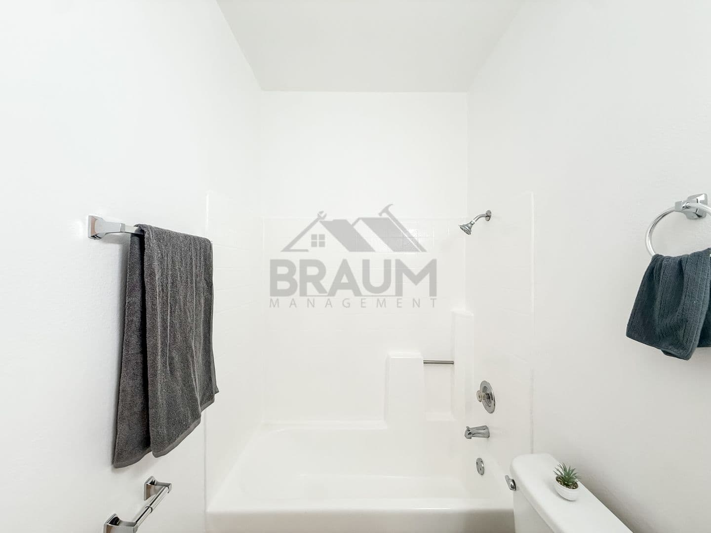 NORTH HOLLYWOOD Apartment: 11459 COLLINS ST