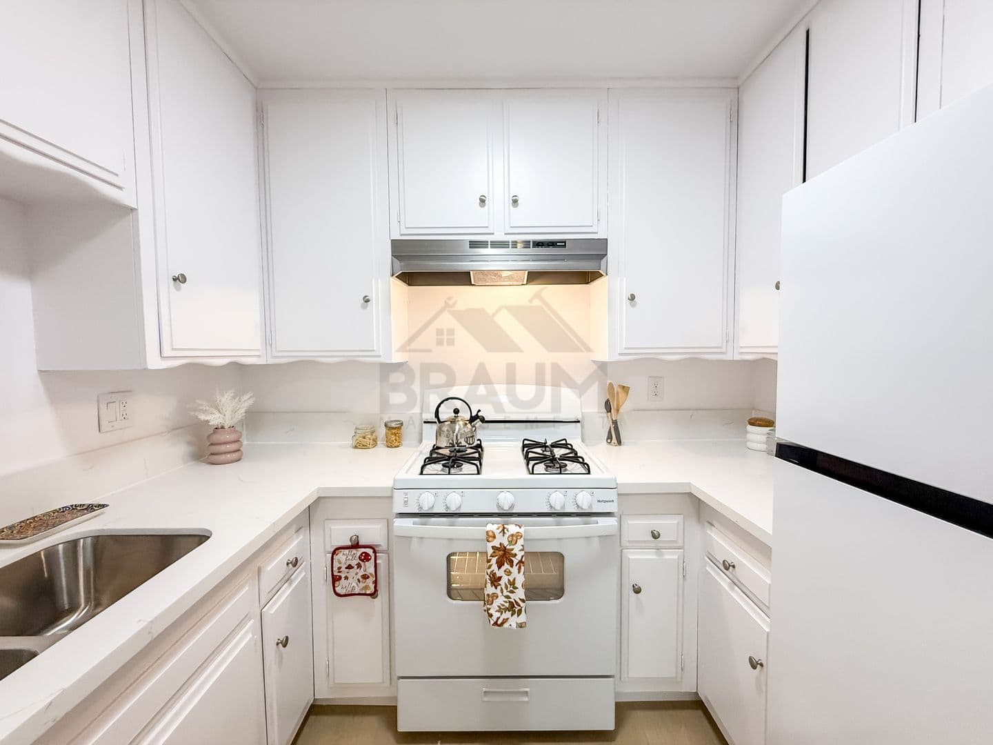NORTHRIDGE Apartment: 18350 NAPA STREET