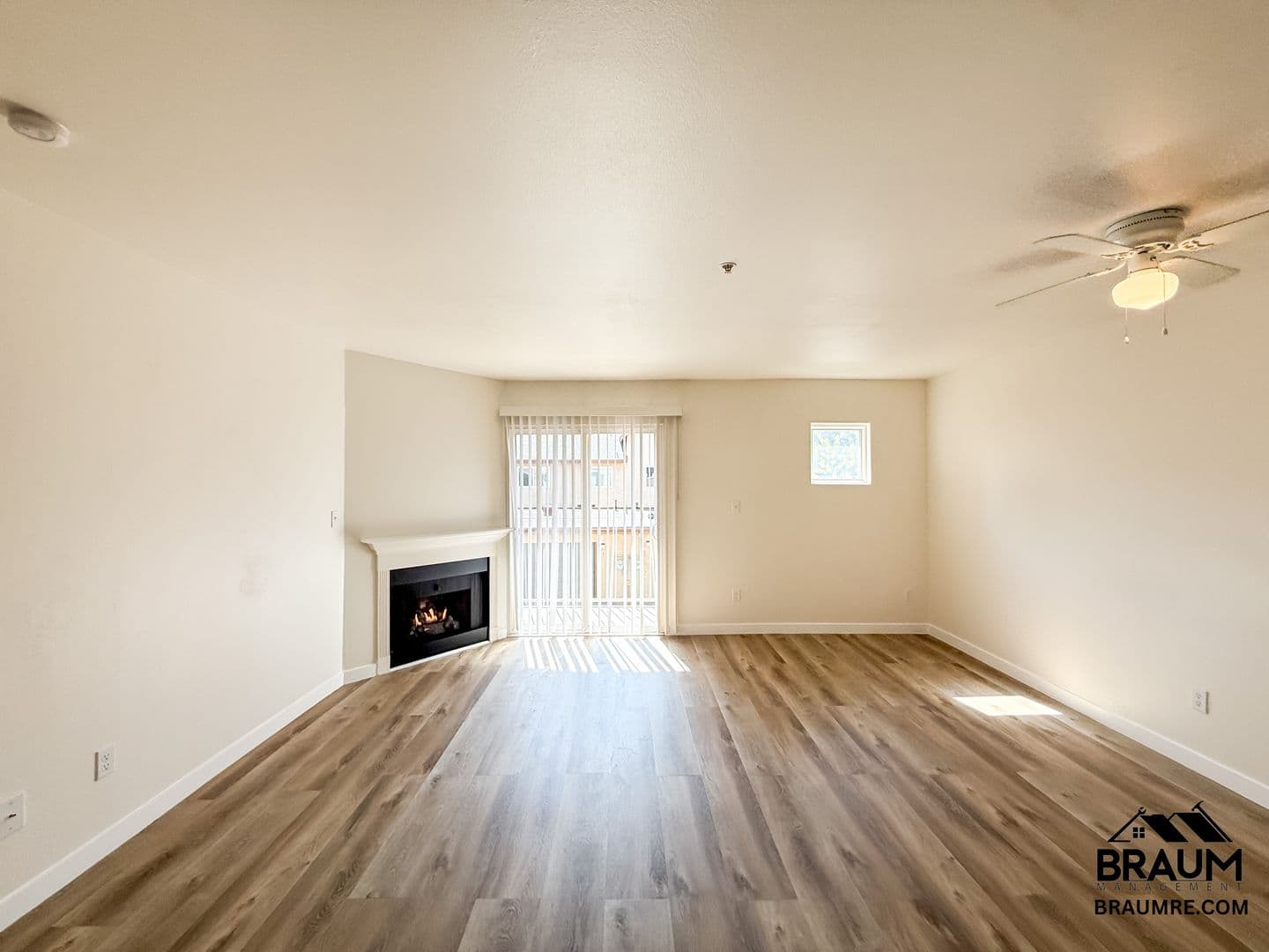 WINNETKA Apartment: 7323 WINNETKA AVENUE