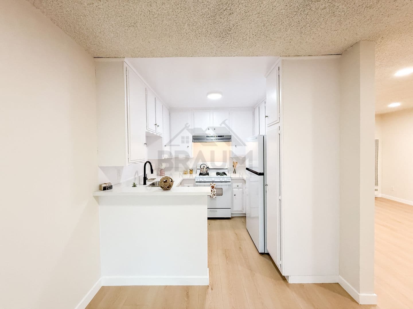NORTHRIDGE Apartment: 18350 NAPA STREET