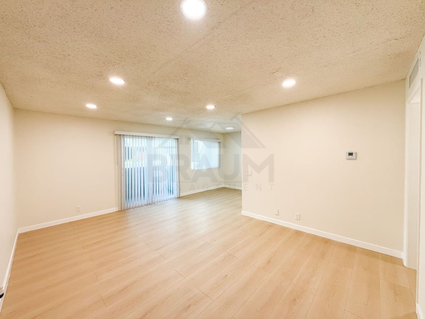 NORTH HOLLYWOOD Apartment: 11007 HARTSOOK ST