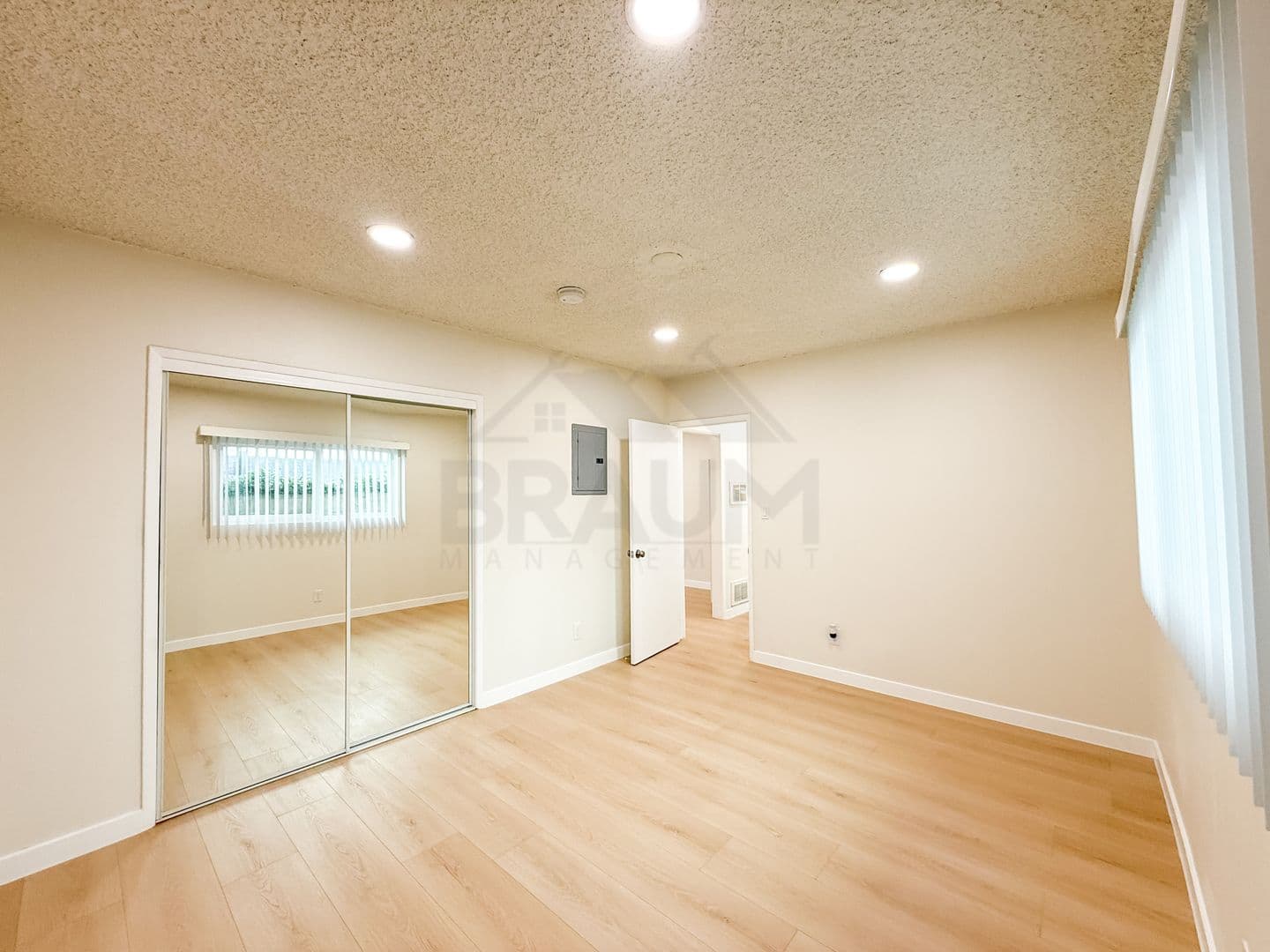 NORTHRIDGE Apartment: 18350 NAPA STREET