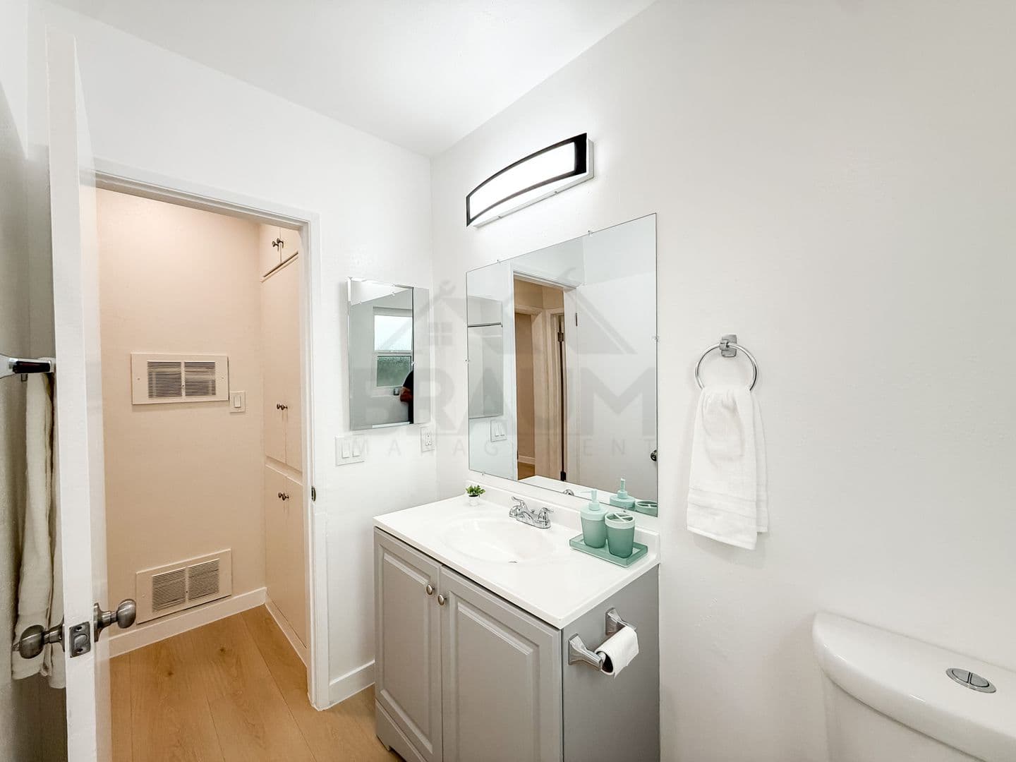 NORTHRIDGE Apartment: 18350 NAPA STREET