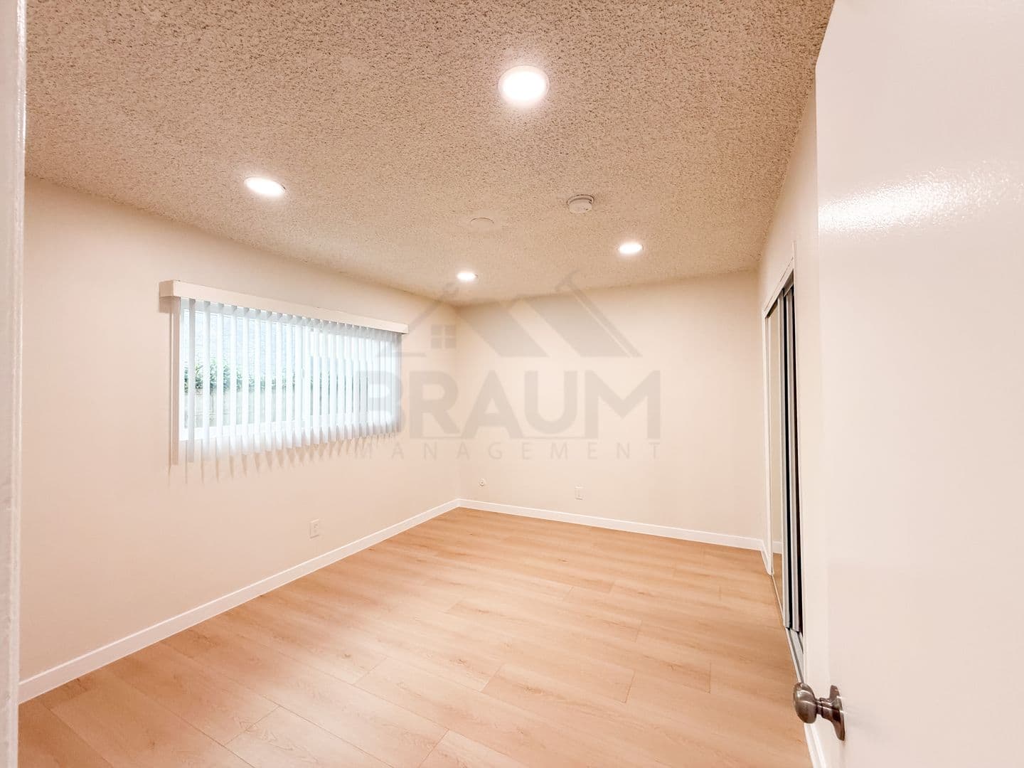 NORTHRIDGE Apartment: 18350 NAPA STREET