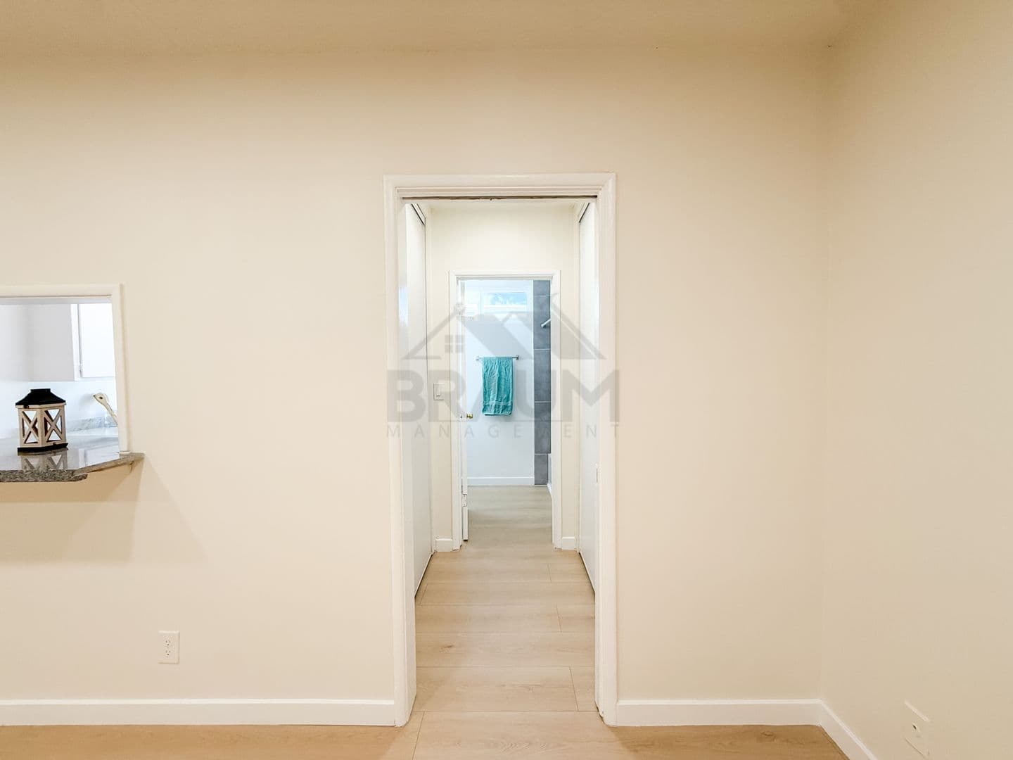 VAN NUYS Apartment: 15546 VANOWEN STREET