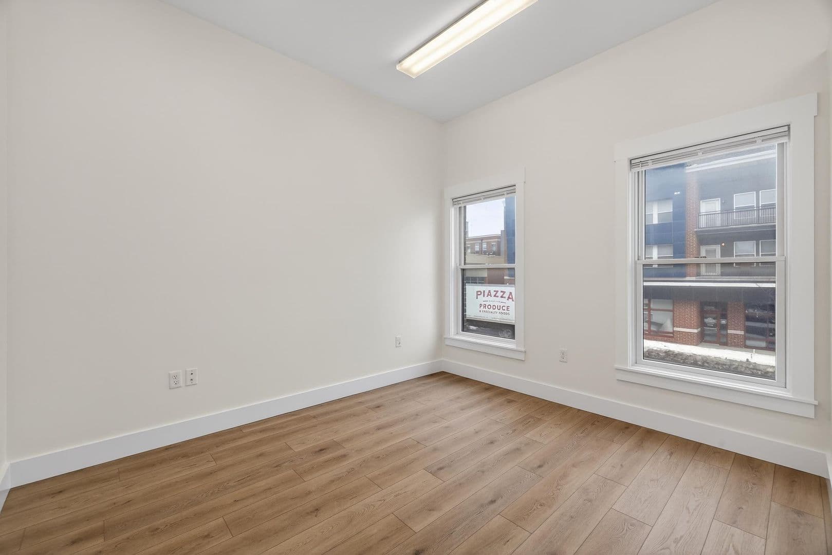 Bloomington Apartment: 116 E. 3rd St