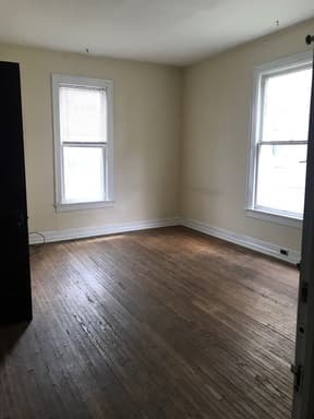 Bloomington House: 424 E. 6th St