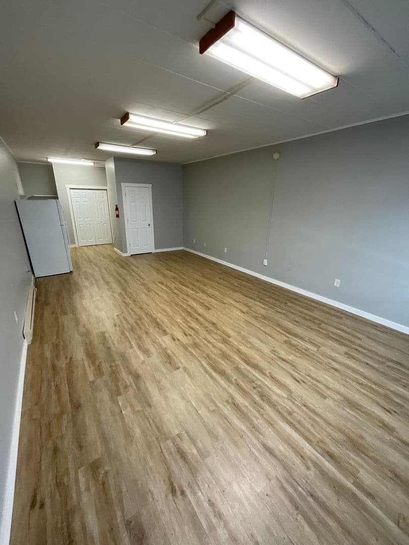 Bloomington Apartment: 213 S. Lincoln St