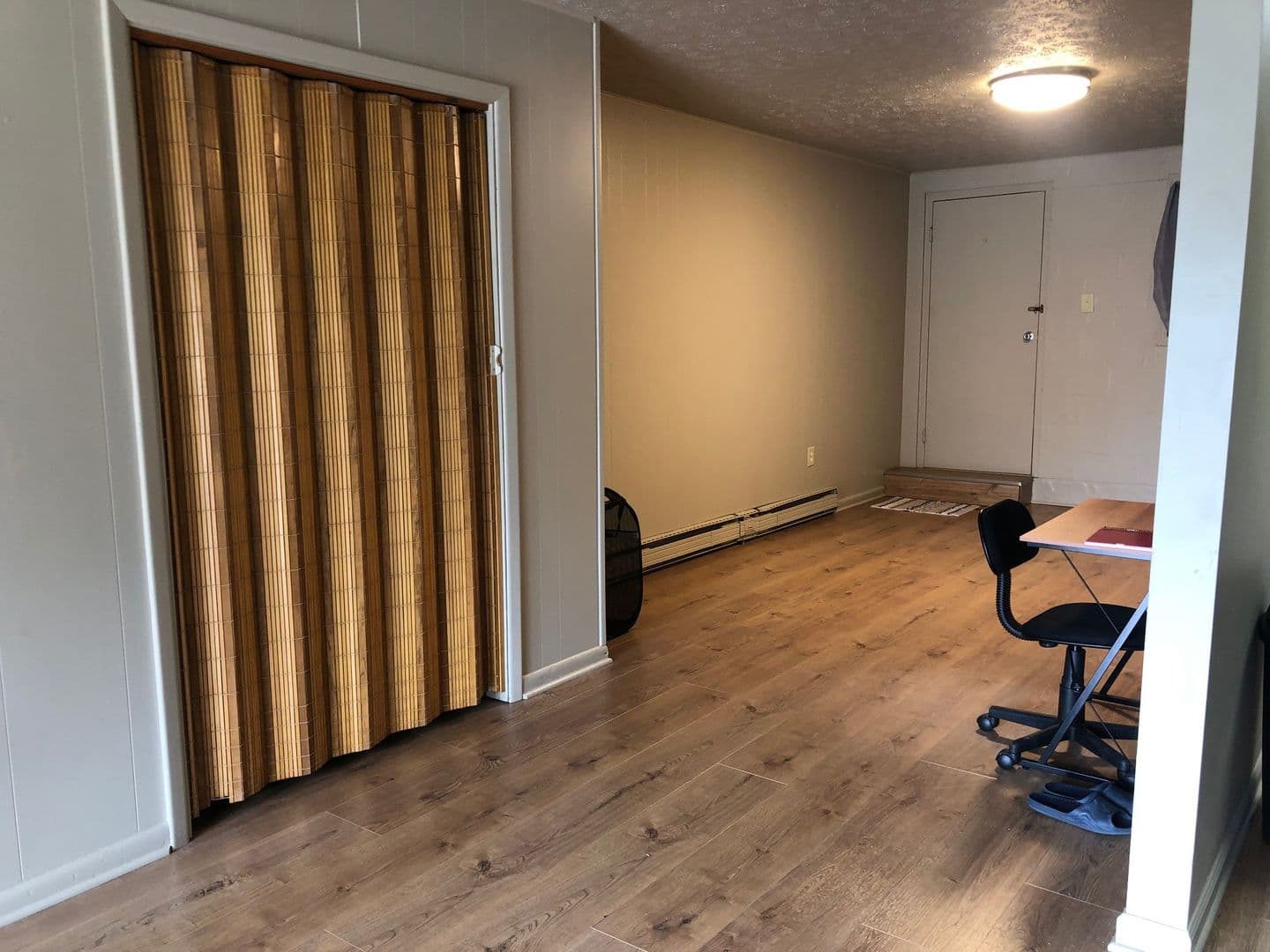 Bloomington Apartment: 217 S. Lincoln St