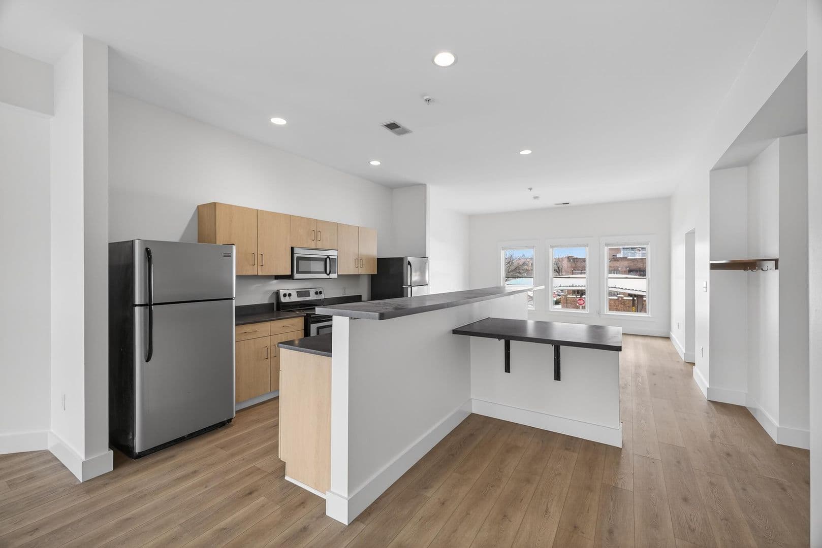 Bloomington Apartment: 116 E. 3rd St