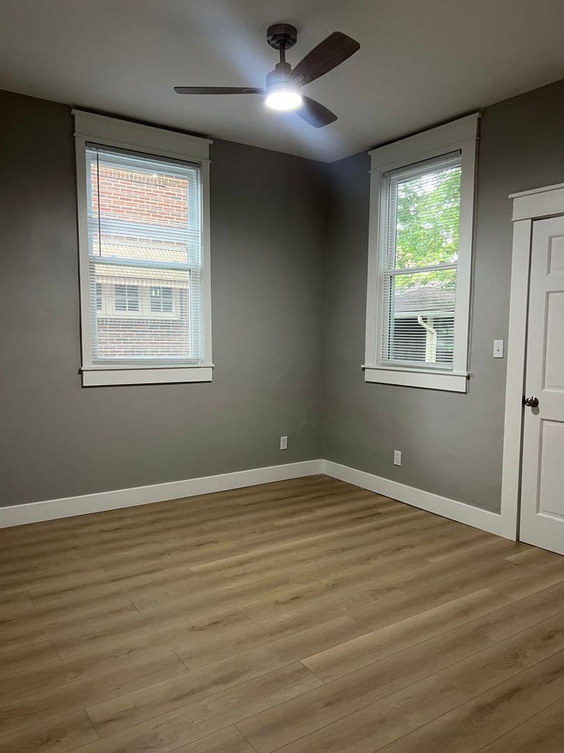 Bloomington House: 223 E. 8th St