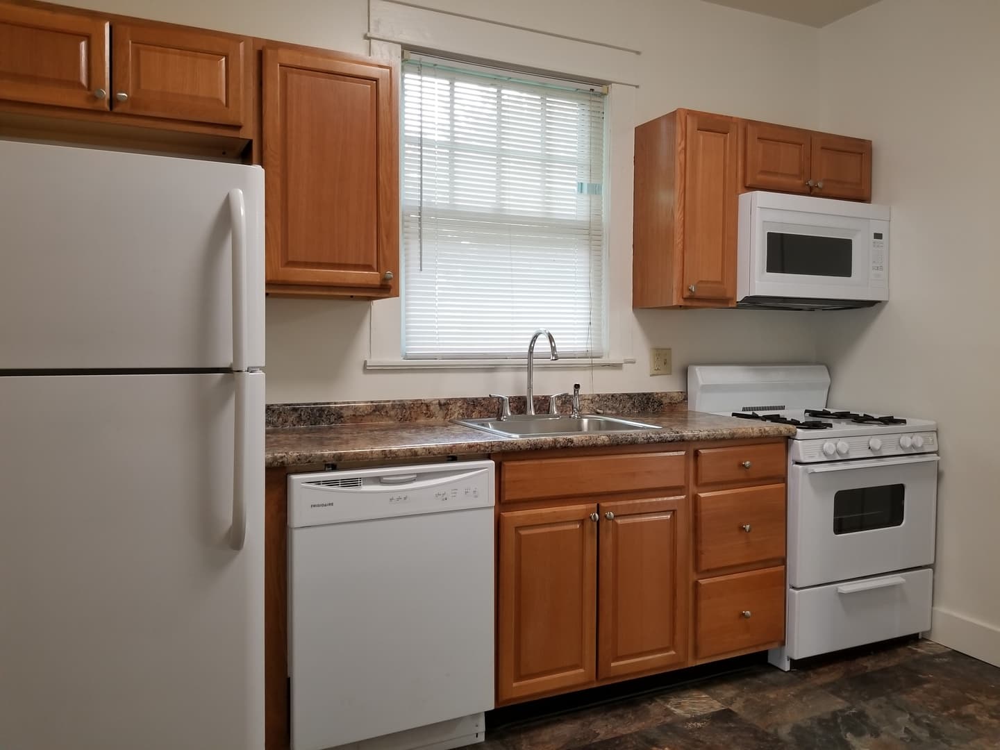 Bloomington House: 408 E. Cottage Grove Ave
