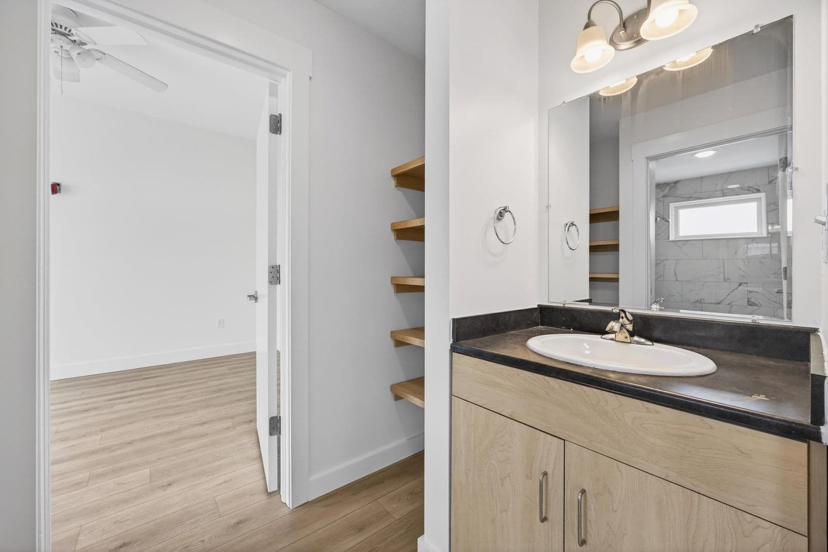 Bloomington Apartment: 116 E. 3rd St