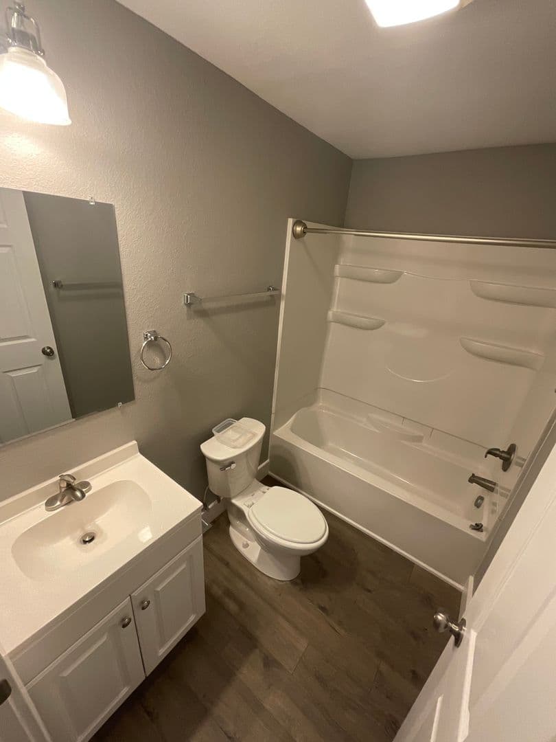 Bloomington Apartment: 705 N. Lincoln St