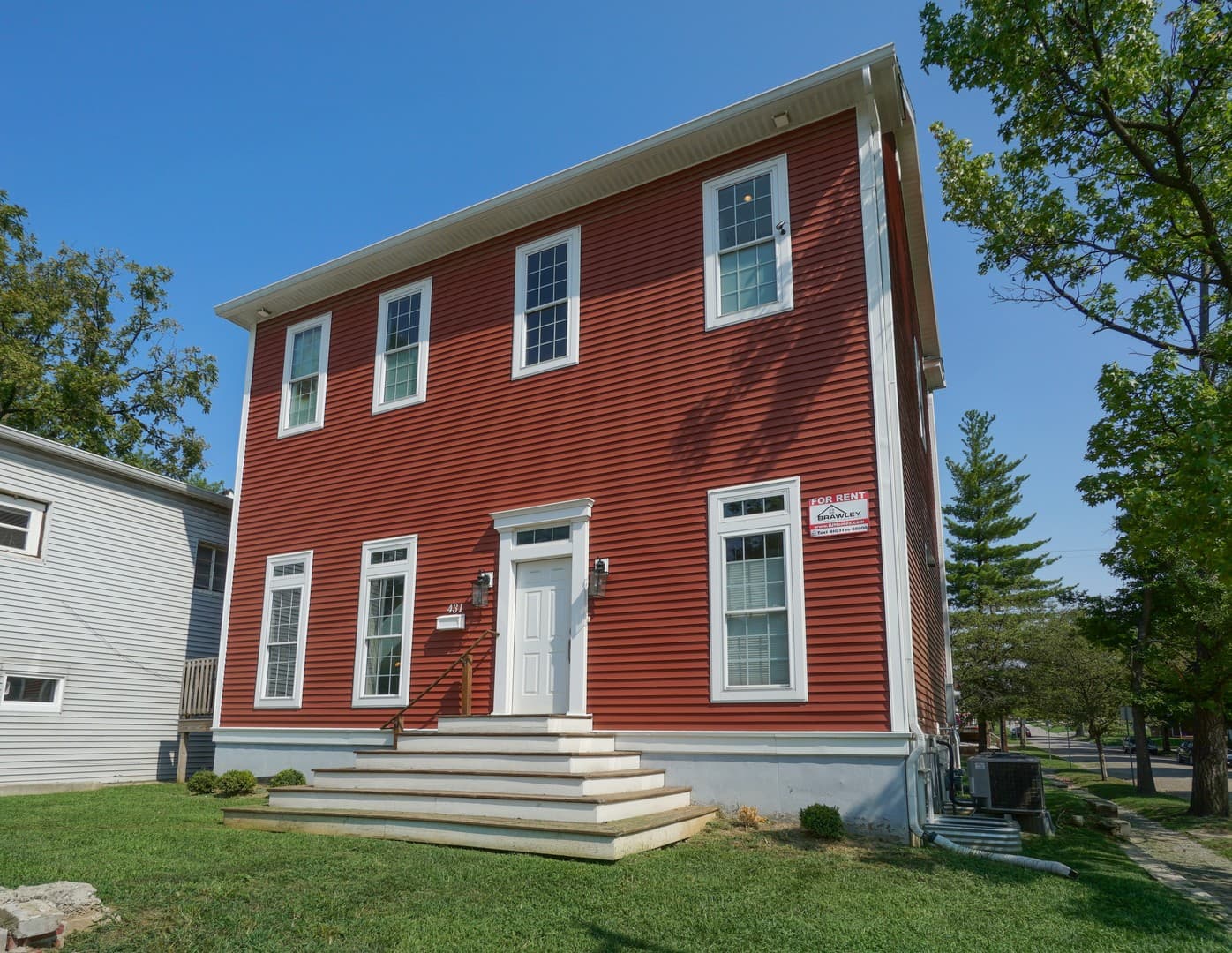 Bloomington House: 431 E. 10th St