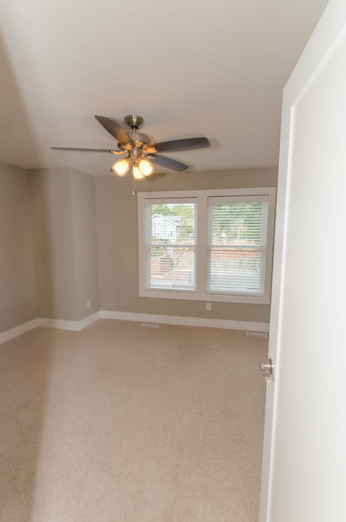 Bloomington Apartment: 414 E. 4th St