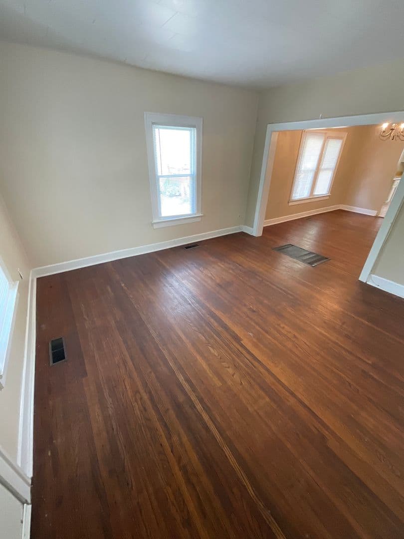Bloomington House: 315 E. 16th St