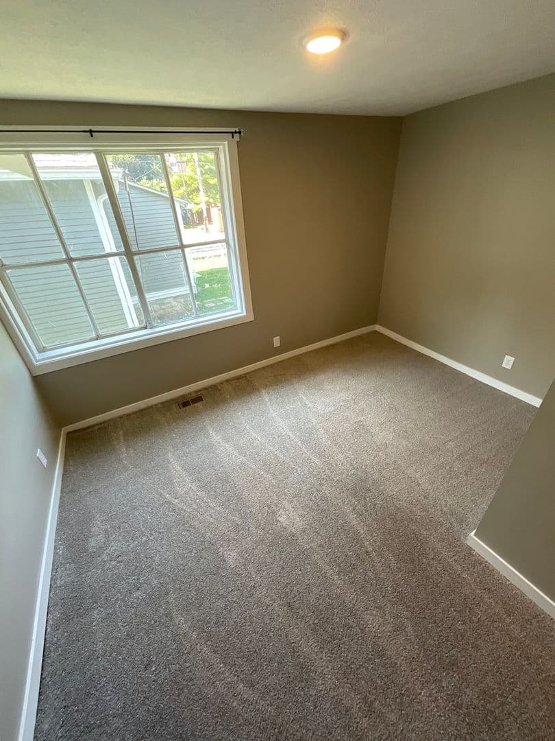 Bloomington Apartment: 319 N. Dunn St