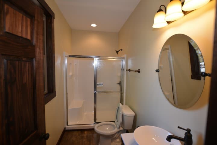 Bloomington Apartment: 416 E. 4th St