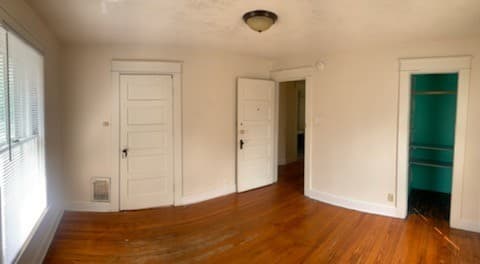 Bloomington Apartment: 515 S. Washington St
