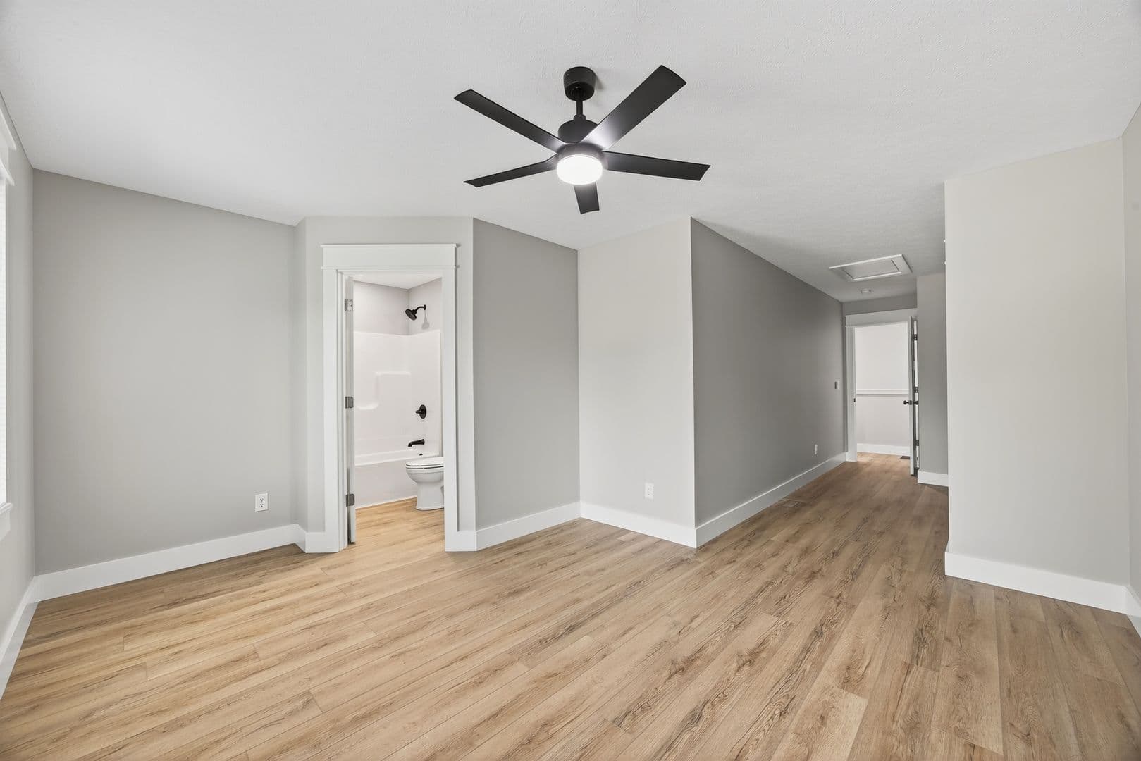 Bloomington Apartment: 906 N Madison Street