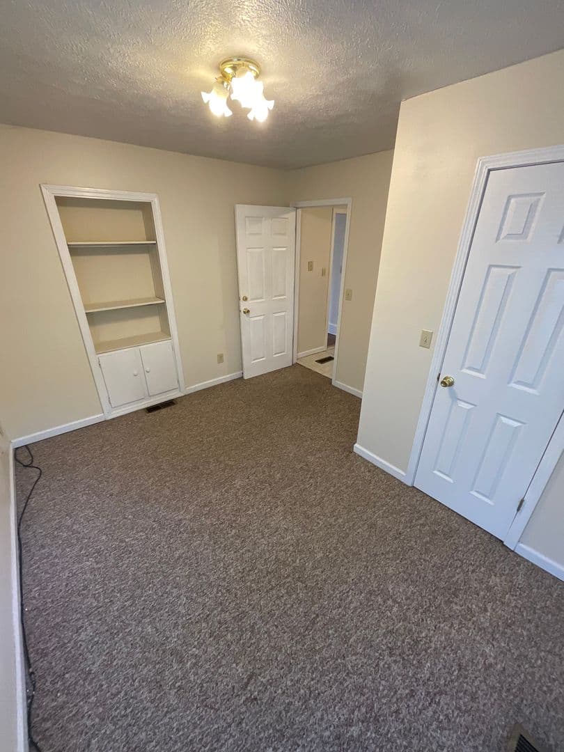 Bloomington House: 323 N. Grant St