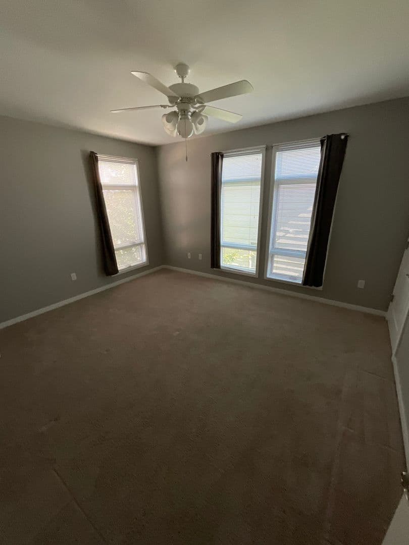 Bloomington Apartment: 422 E. 6th St