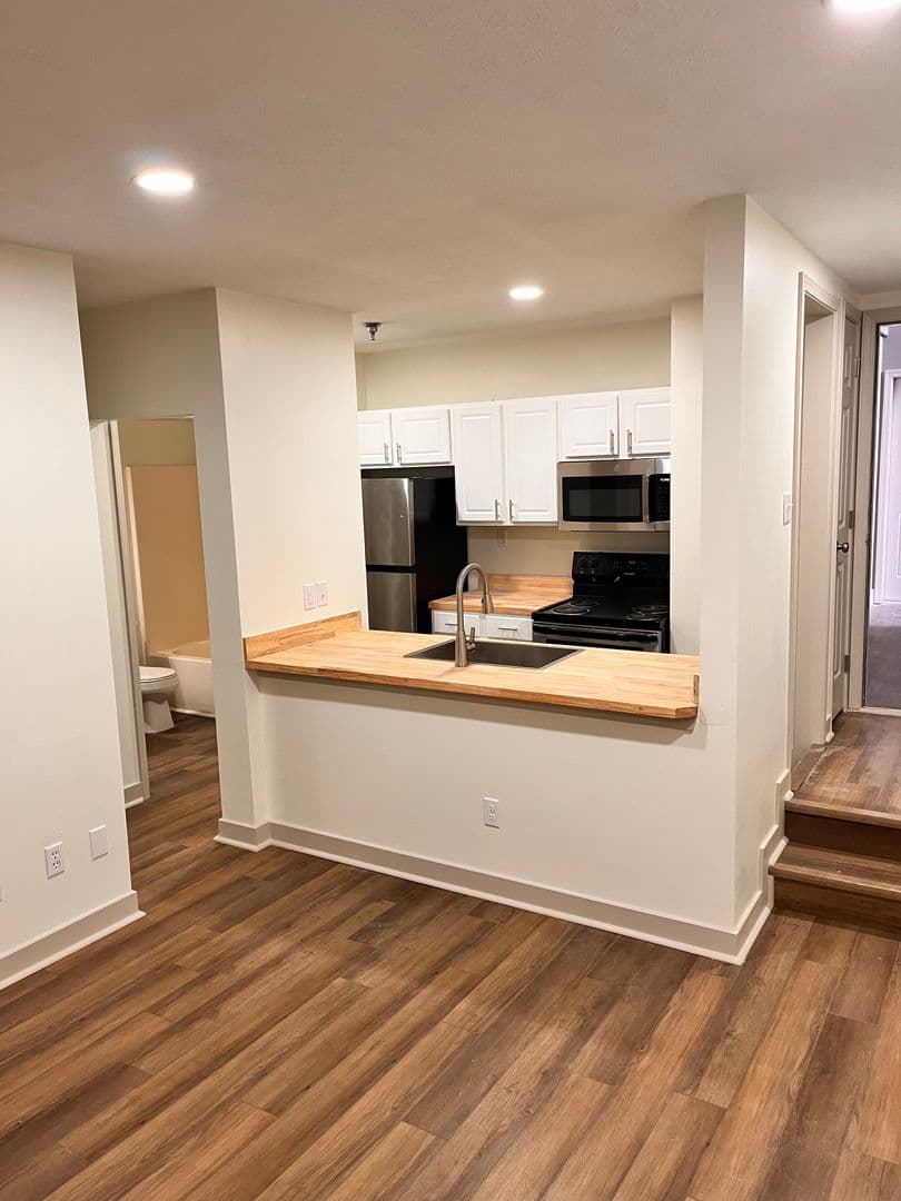 Bloomington Apartment: 125 N. Washington Street