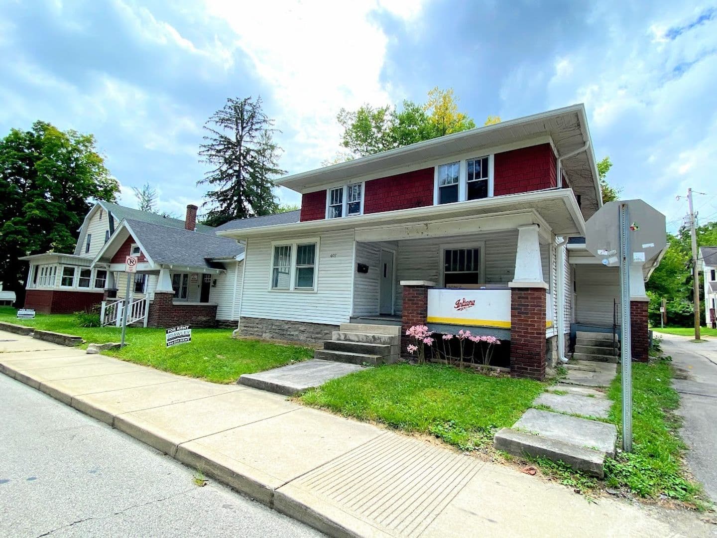 Bloomington House: 407 N. Dunn St