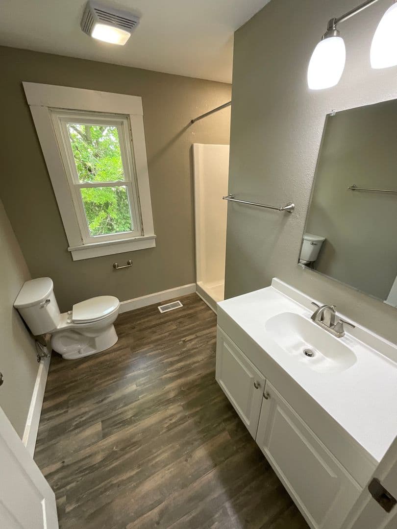 Bloomington House: 407 N. Dunn St