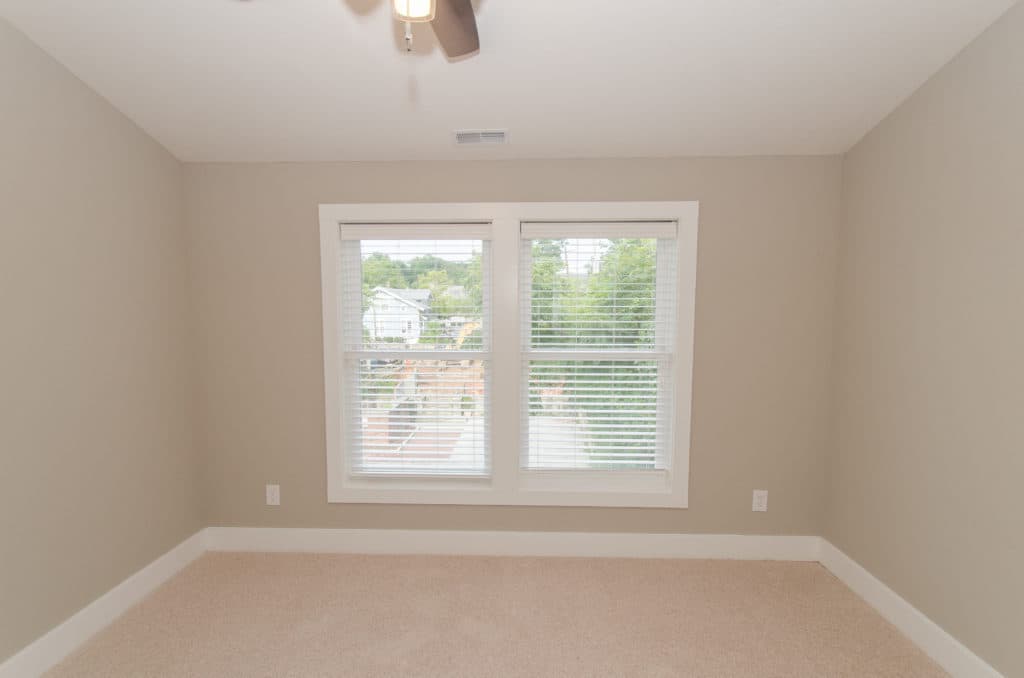 Bloomington Apartment: 414 E. 4th St