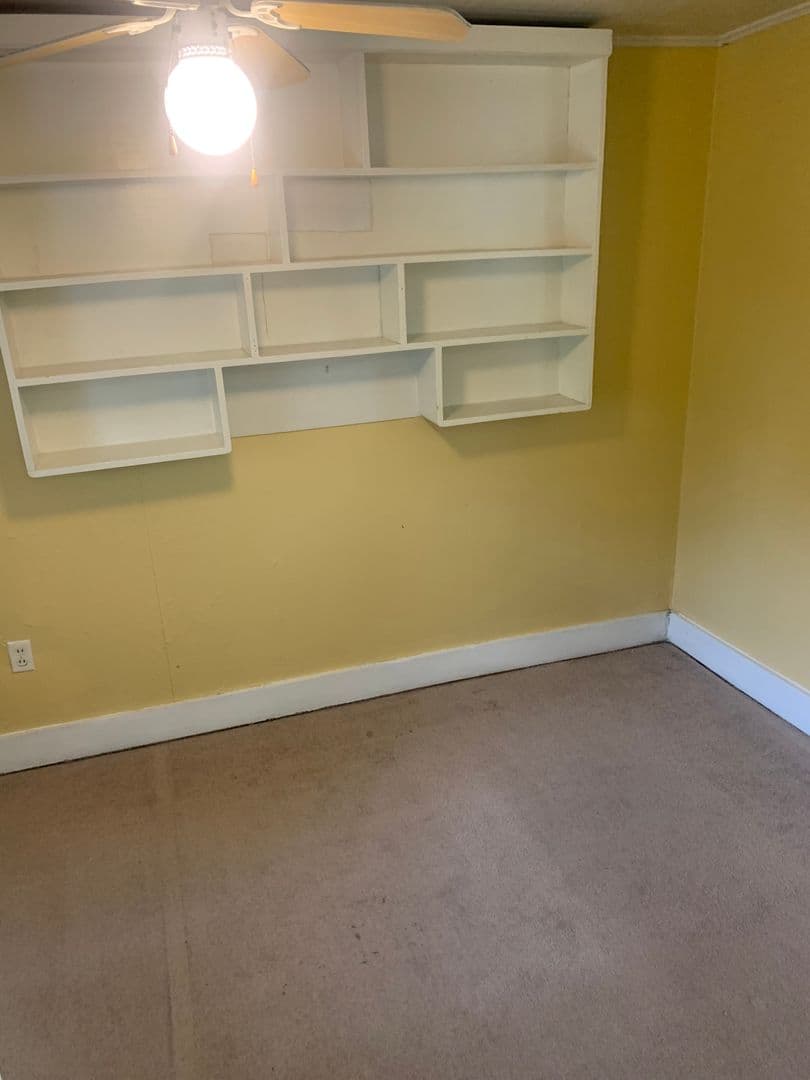 Bloomington Apartment: 712 1/2 E. Cottage Grove Ave