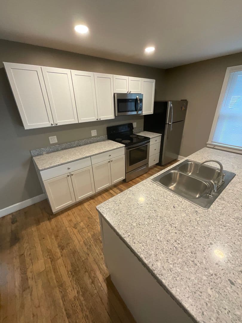 Bloomington House: 612 N. Dunn St