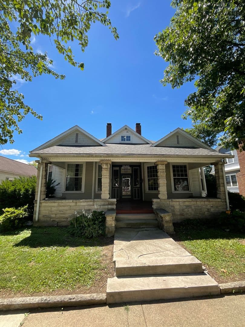 Bloomington Apartment: 308 E. 7th St