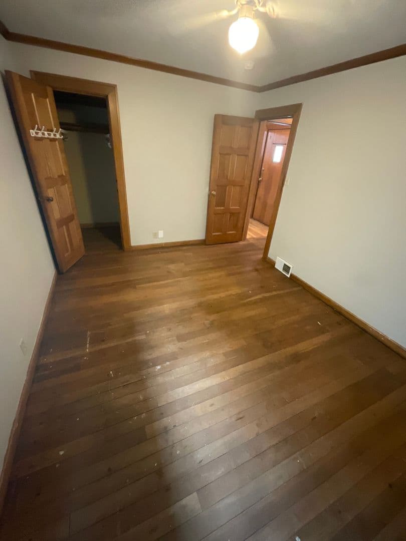 Bloomington House: 1217 N. College Ave