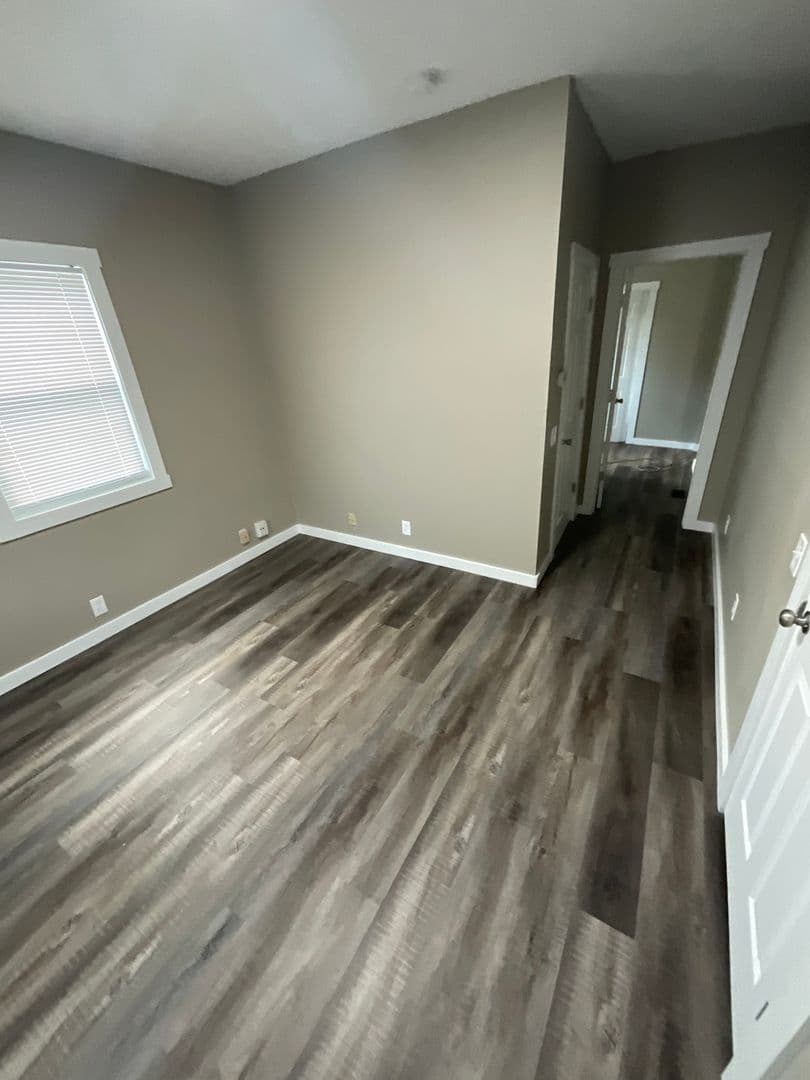 Bloomington Apartment: 312 E 8th Street