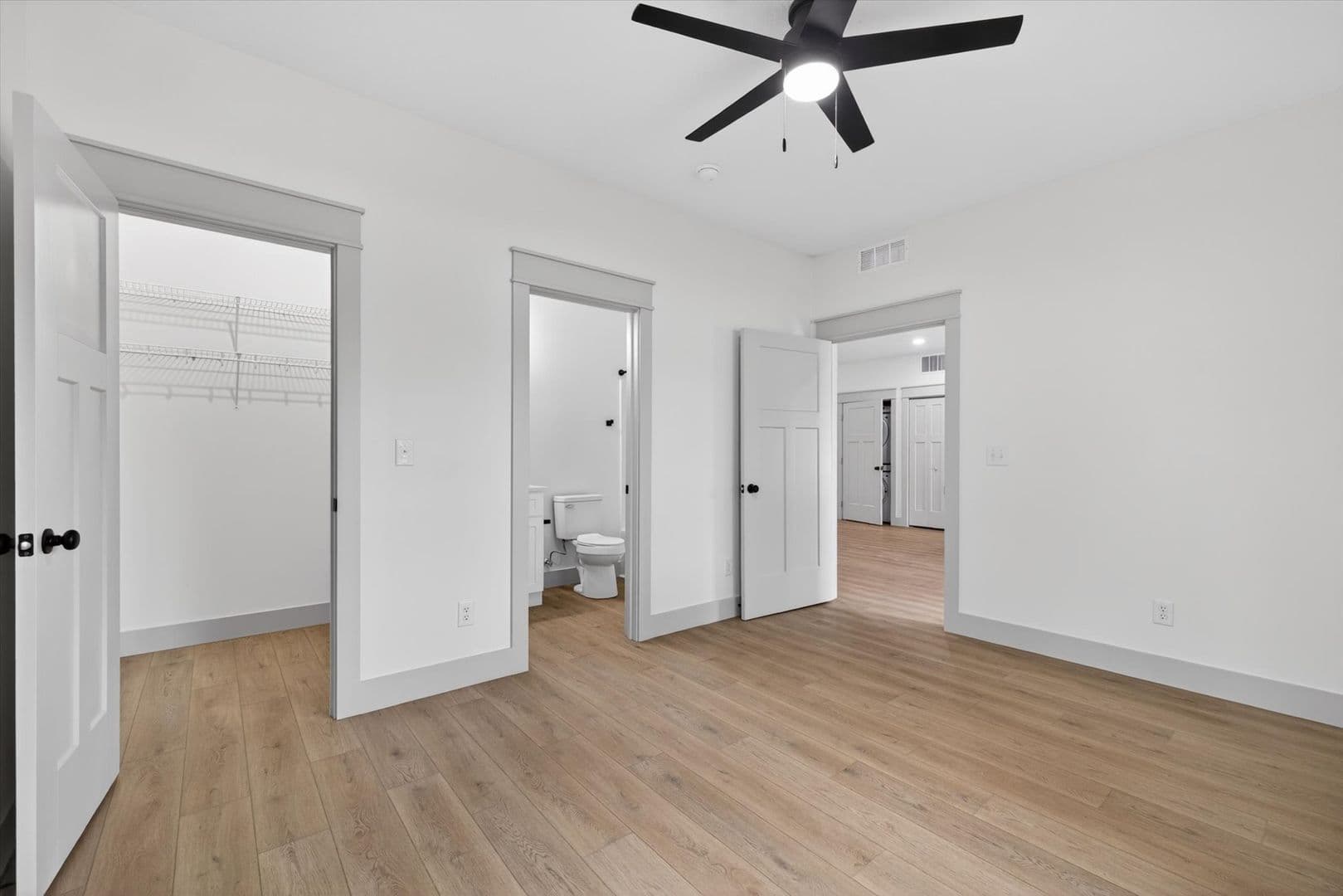 Bloomington Townhome: 322-324 N Jefferson St