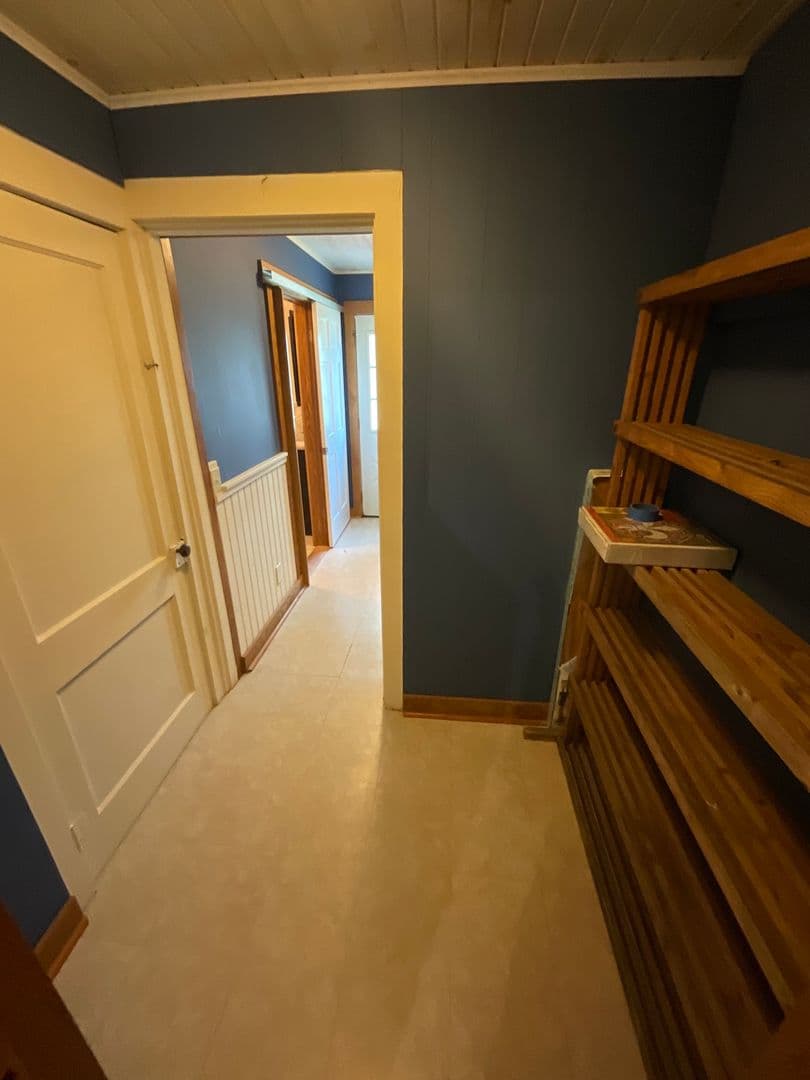 Bloomington Apartment: 408 E. 16th St