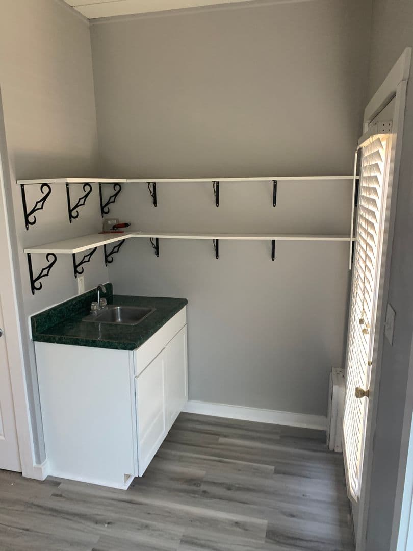 Bloomington Apartment: 211 S. Lincoln St
